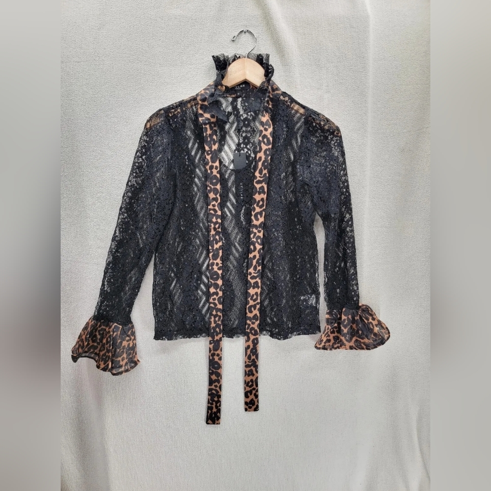 NWT Beulah Black Leopard Tie Lace $69 Blouse Top Size- Small